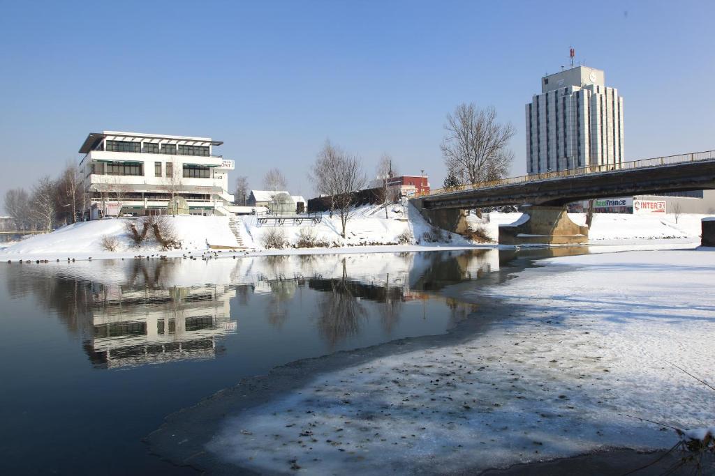 Hotel Le Pont Prijedor Eksteriør billede